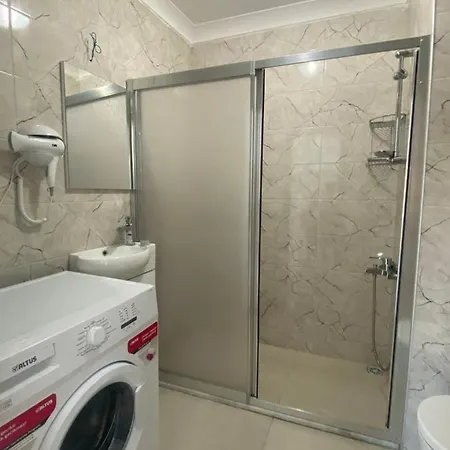 Apartament Yat Limani'nda Denize Sifir Genis Super Ev-2